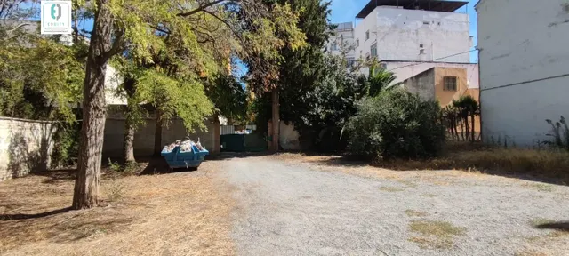 TERRENOS EN C/ ROSENDO GRANADA — 8