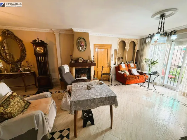 Amplia Casa en Zaidín, Granada - Oportunidad Única — 6