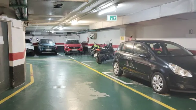 Parking 7m² en alquiler - Eixample - foto 4