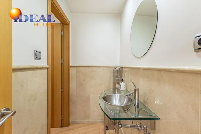 EXCLUSIVO INMUEBLE EN PLAZA DE CARRETAS, JUNTO AL EMBLEMÁTICO PASEO DEL SALÓN — 21