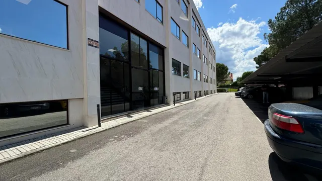 Oficina 109m² en venta - Club de Golf — 18