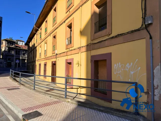 Oportunidad de inversión | vivienda para reformar en el centro de Langreo — 6