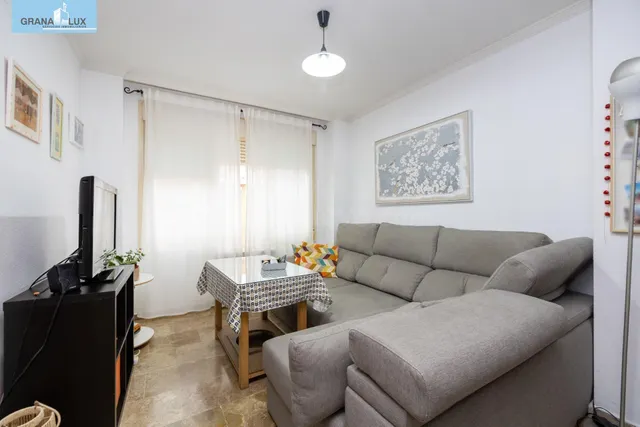 Piso de dos dormitorios en Sanders, en urbanización privada con piscina, pistas de padel, plaza de garaje y trastero — 4