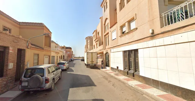 Se vende Piso OKUPADO en Antoñete 4 Roquetas de Mar, (Almerí - foto 3