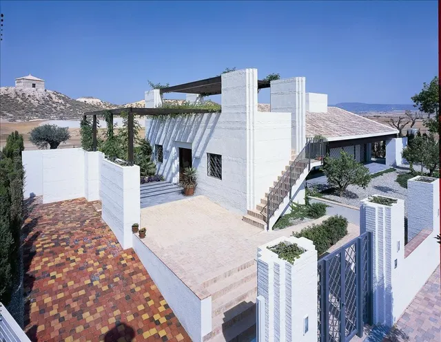 Elegantes villas independientes con piscina privada en Peral - foto 2
