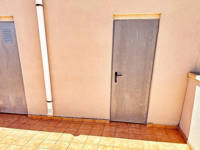 Excelente piso zona Eroski — 28