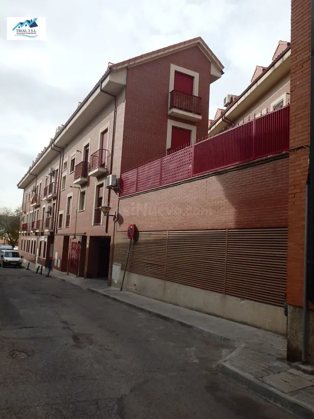 VENTA DE PISO EN VELILLA DE SAN ANTONIO.