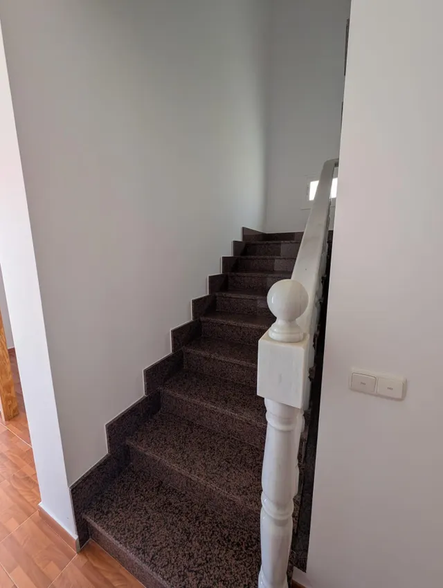 Se venden 4 últimos dúplex en Oria — 32