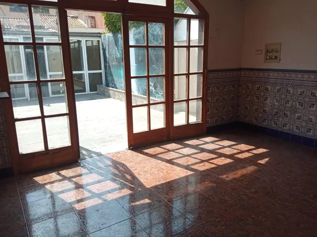CASA OKUPADA C/CERDANYOLA SABADELL — 4