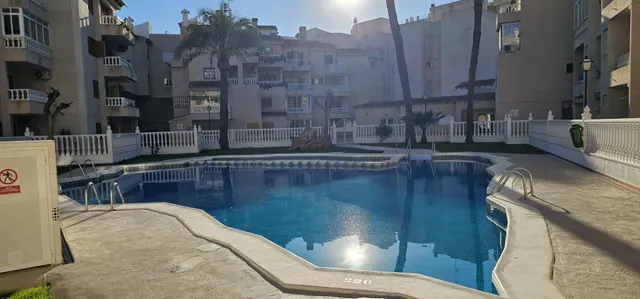 TODO REFORMADO! APARTAMENTO A 100 METROS DE PLAYA ,TORREVIEJA — 4