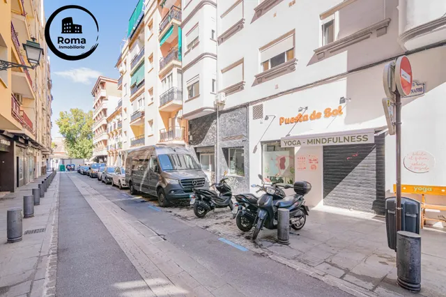 Local en pleno centro de Granada — 20