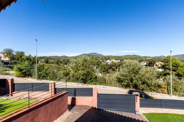 Casa amb piscina, espai i qualitat a can font – ca n’avellaneda — 49
