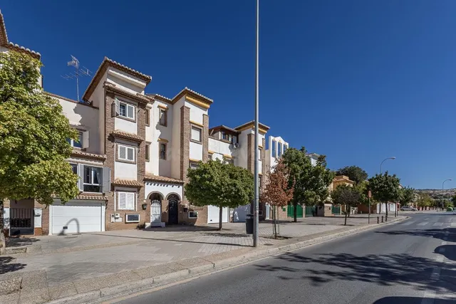 VIVIENDA con encanto en PALACIO DE DEPORTES — 2