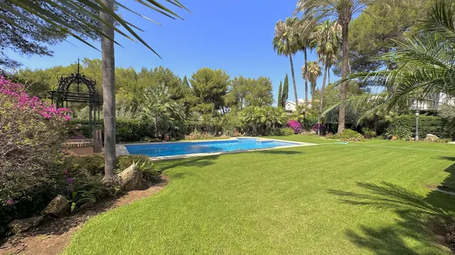 Chalet 5 habitaciones 991m² en venta - Marbella - foto 3