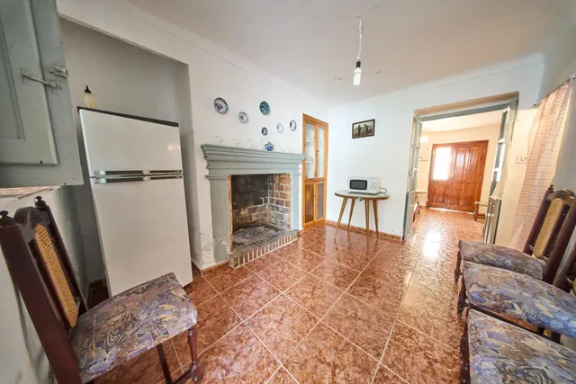 Encantadora Casa en Cacin por solo 40.000€ — 8