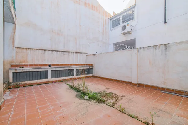 Local en bruto en Ogíjares con posibilidad de cambio de uso a vivienda — 12