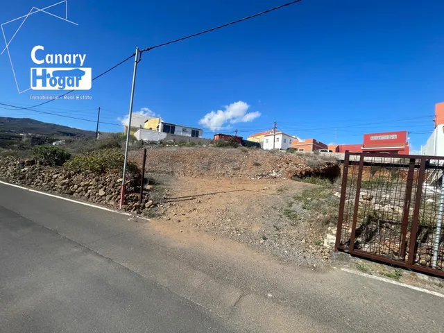 Terreno mixto con 2 parcelas urbana y rustica en venta en Sa