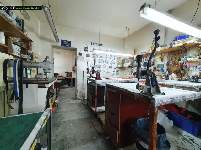 LOCAL COMERCIAL EN MADRID Y NEGOCIO, OPORTUNIDAD PARA INVERTIR. — 2
