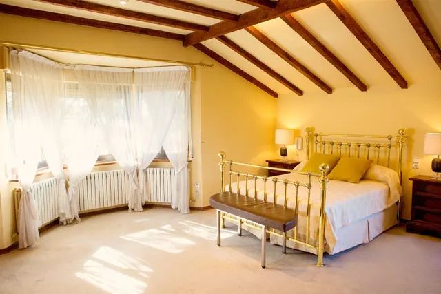Urbis te ofrece un exclusivo chalet en venta en Salamanca. — 36