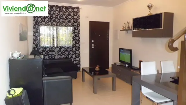 PRECIOSO DUPLEX EN URBANIZAC.CON PISCINAS Y JARDINES — 37