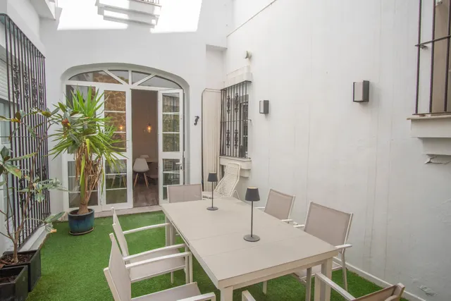 Espaciosa casa con encanto en el centro: elegancia, azotea y sótano en calle Murillo ✨ — 4