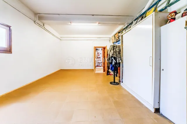 ELEGANTE CASA ESQUINERA DE ESTILO INGLÉS CON VISTAS AL MAR — 37