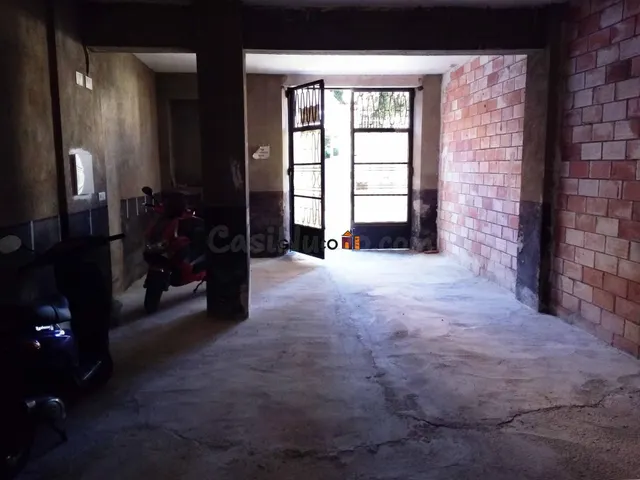 LOCAL COMERCIAL EN ALQUILER CON IDEAL UBICACIÓN — 3
