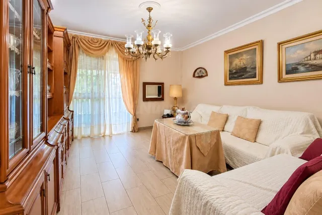 PISO DE 3 DORMITORIOS CON TERRAZA EN LA OLIVA - foto 2