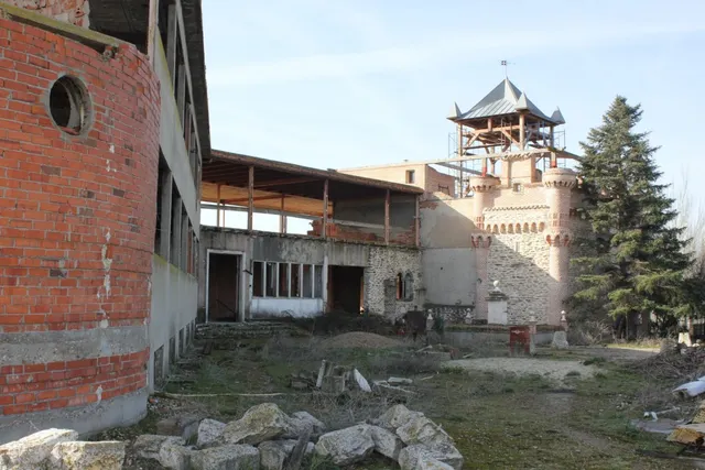 EN VENTA EDIFICIO EN CIGALES — 17