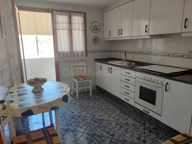 ÁTICO CON 4 DORMITORIOS MUY CENTRICO CON GARAJE Y TRASTERO - foto 5
