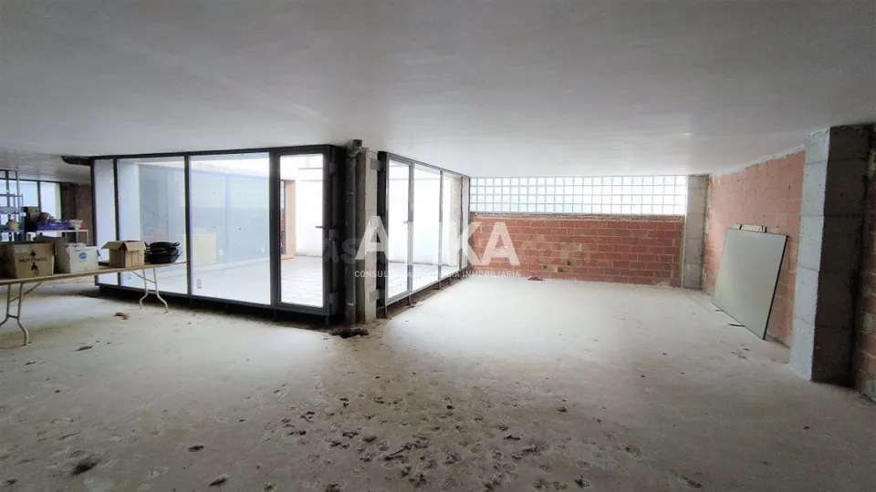 ENTRESUELO EN ALQUILER EN AREA 20