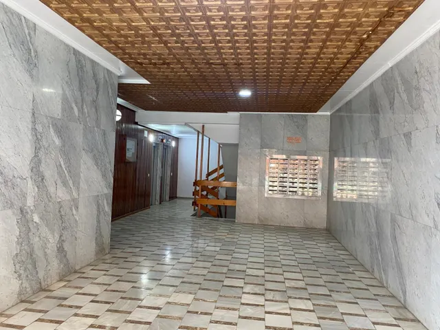 Reformado apartamento en primera línea de Torrevieja con vistas laterales al mar y piscina — 24