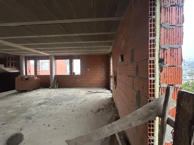 Se vende casa en construcción — 7