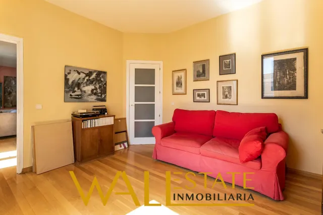 Venta de piso junto a la plaza mayor — 11