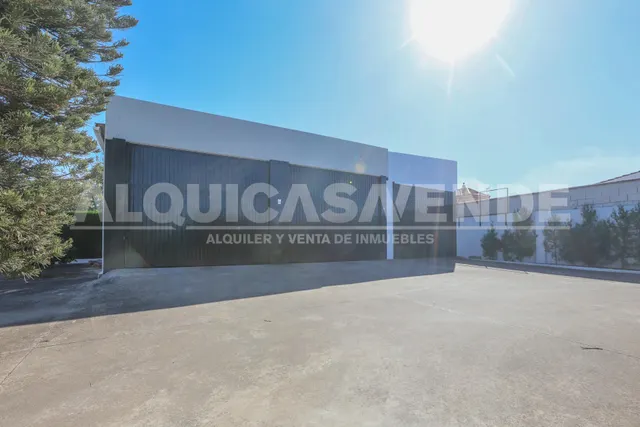 ¡Gran Oportunidad de Inversión! Parcela urbana de 2.400 m2 segregable en 3 parcelas de 800 m2 con chalet existente en Urb. Santa Genoveva — 12