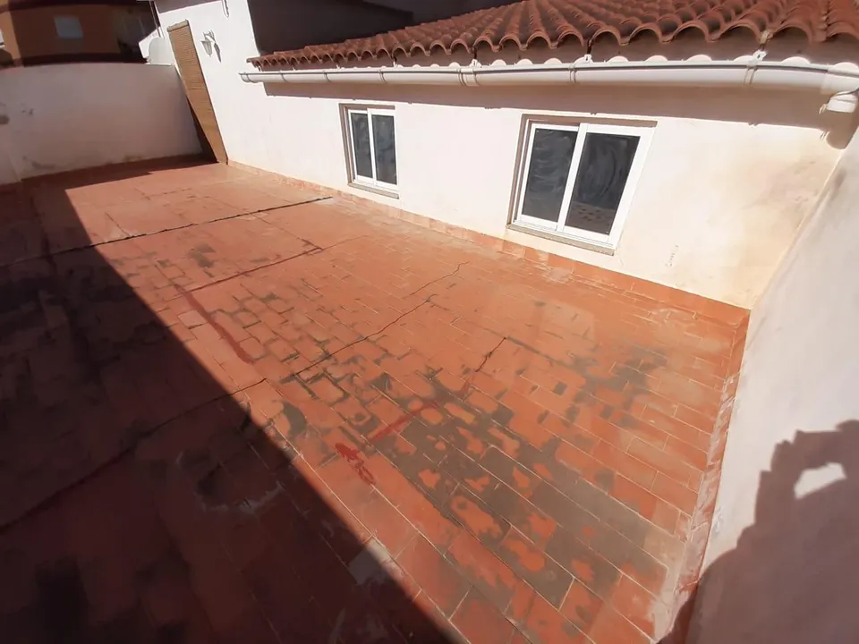 Edificio entero planta baja y 3 alturas