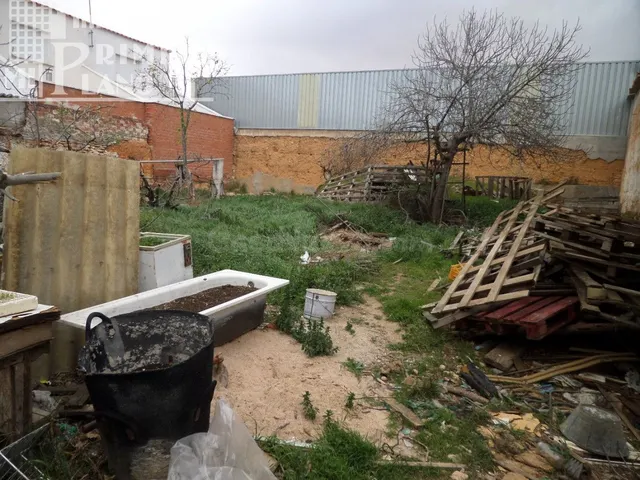 Casa 1100m² en venta - Calle Oriente - foto 3