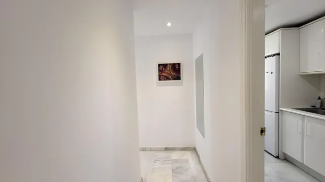Piso en el centro de San Pedro Alcantara de 2 habitaciones y 2 baños, REFORMADO Y CON GARAJE — 37