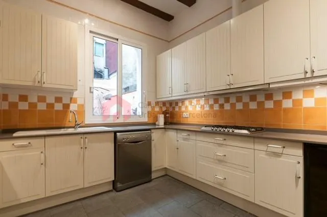 Vivienda con terraza en Santa Caterina i la Ribera con rentabilidad — 36