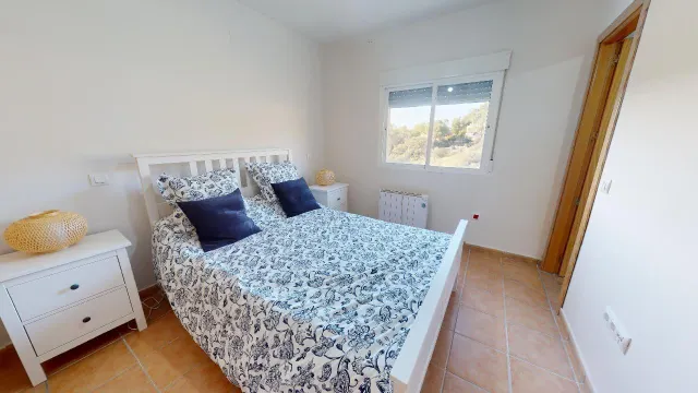 Chalet con placas solares en  zona las gaviotas — 35