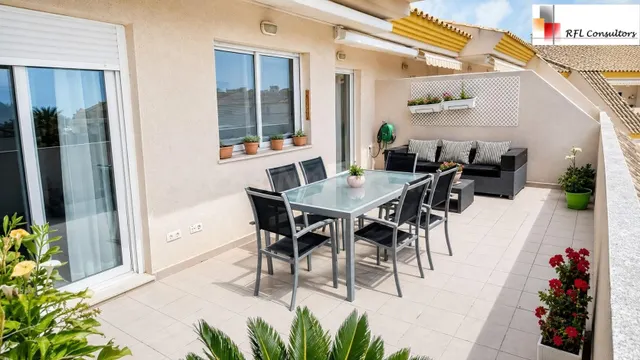 GRAN ÁTICO CON 3 TERRAZAS EN URBANIZACIÓN DE LUJO - foto 2