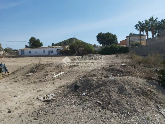 INMOBILIARIA SAN JOSE VENDE TERRENO URBANIZABLE EN ZONA NIA  - foto 2