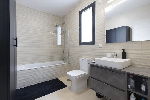 Chalet 4 habitaciones 199m² en venta - South of spain — 41