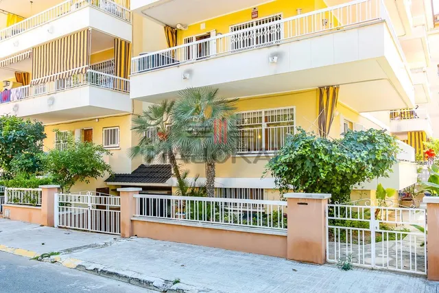 PLANTA BAJA A 200 METROS DE LA PLAYA CON GARAJE CERRADO PARA - foto 4