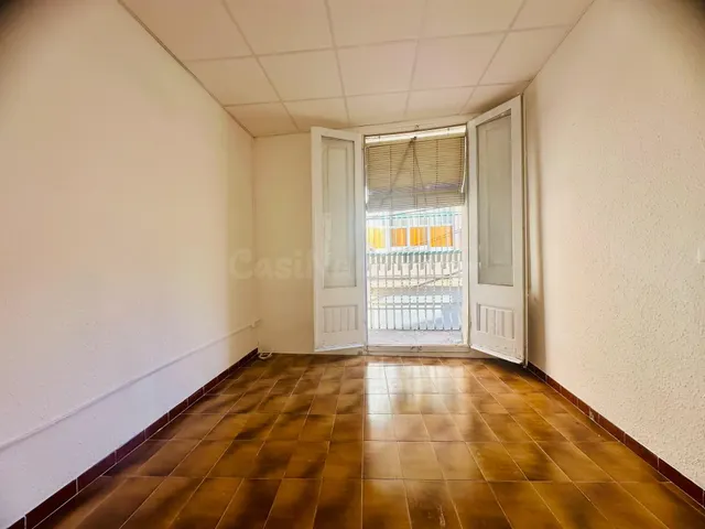 Fantástica casa esquinera en Remolins - foto 5