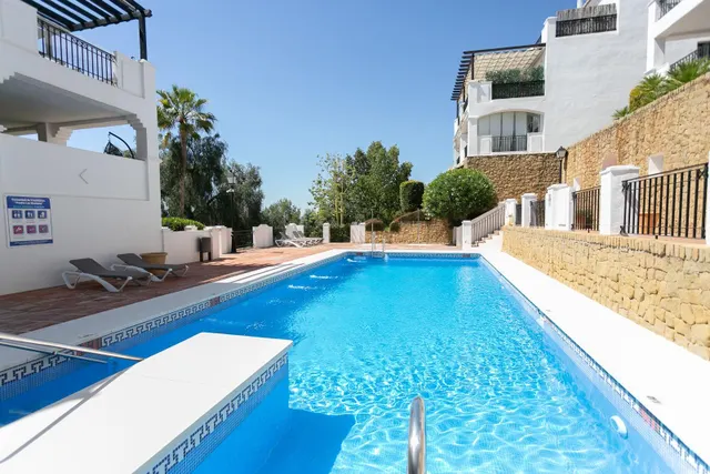 Precioso Atico Triplex de 4 dormitorios en Altos de los Monteros en perfecto estado — 37