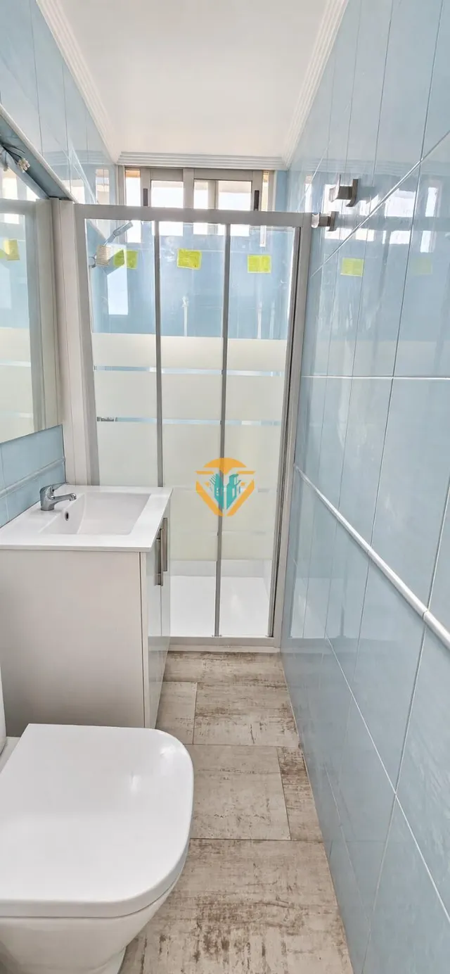 Moderno Piso Reformado en el Corazón del Rincon de Loix, Benidorm — 14
