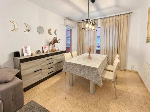 Amplio piso de 4 habitaciones junto al metro de Mislata — 2