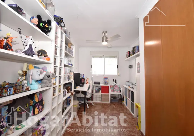 ¡Vistas panorámicas! Ático amplio y sofisticado con terraza y ascensor — 23