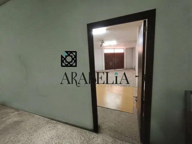 GRAN LOCAL EN ZONA GIMNASIO AIRA,TELETUBIES — 7